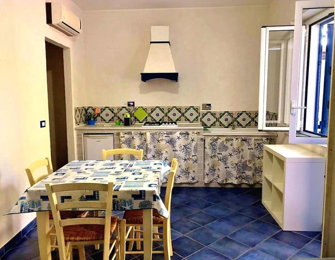 Magico Appartamenti Scafa - Marina Capo dʼOrlando Exterior foto
